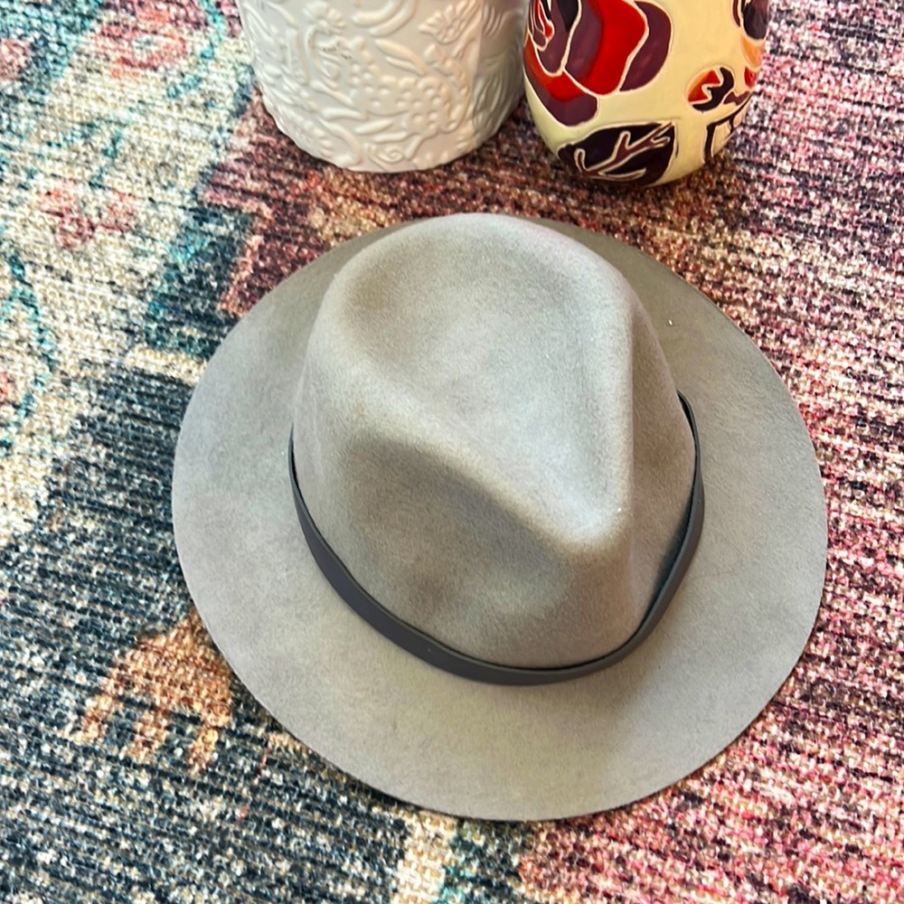 Phenix designer felt hat